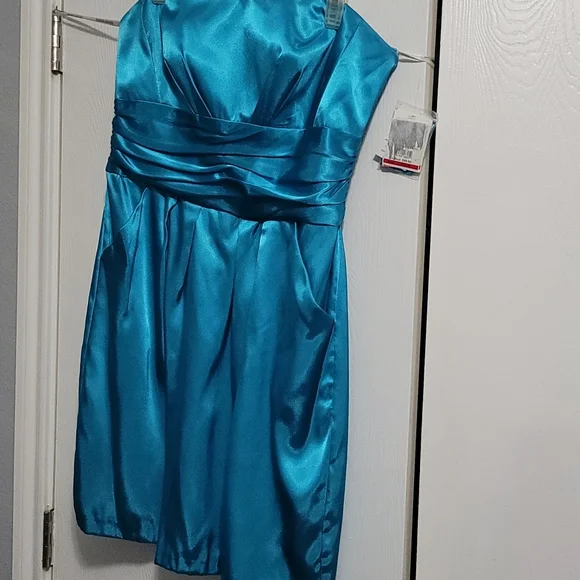 rachel mcadams blue dress TilloMD print dress